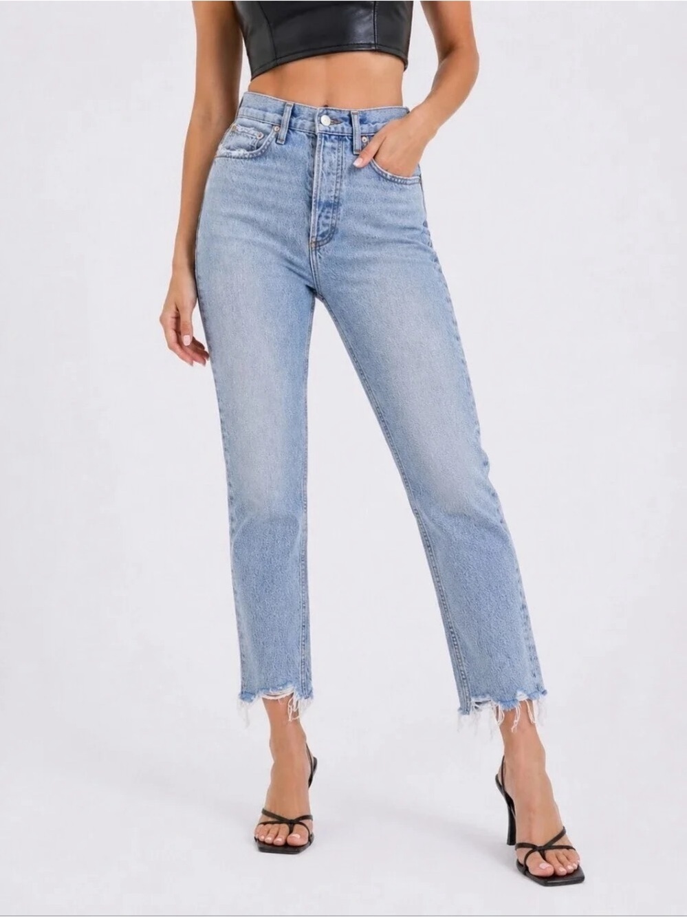 Agolde Riley Crop Straight Leg Jean in Dynamic Light Wash Raw Hem size 23